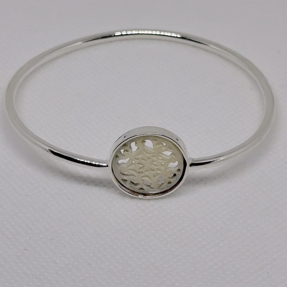 Elegant 925 silver bracelet hand made stone